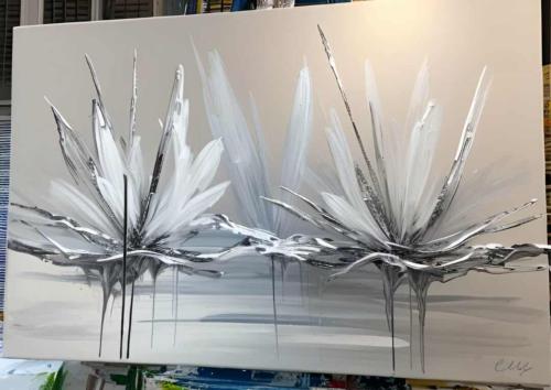 Tableau fleurs gris argenté blanc peinture - artiste EVA JEKINS